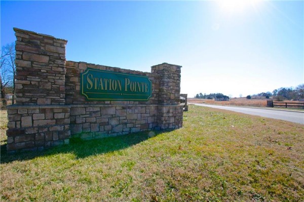 Rock Spring - Station Pointe Subdivision Sign