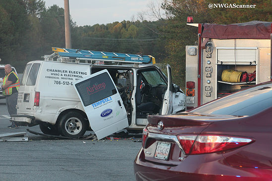 Bypass Wreck - Van vs LaFayette Fire Dept / Tyler Bishop NWGA Scanner